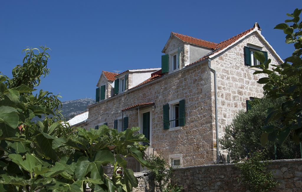 Apartments Obala Bol Luaran gambar