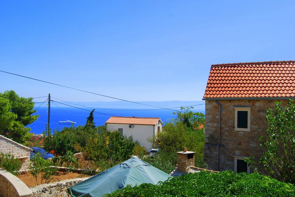 Apartments Obala Bol Luaran gambar